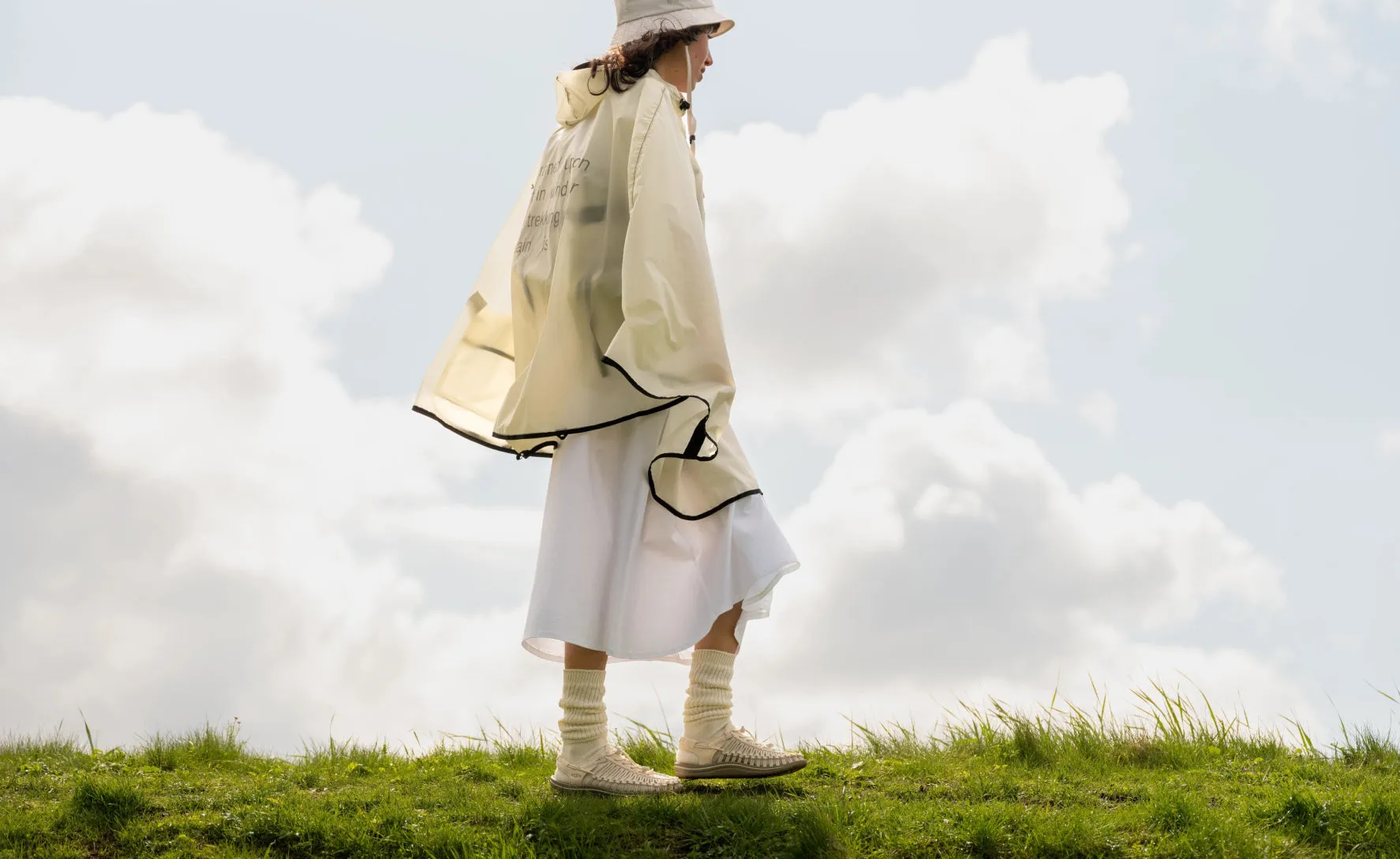 Women's UNEEK Sneaker - Image 7